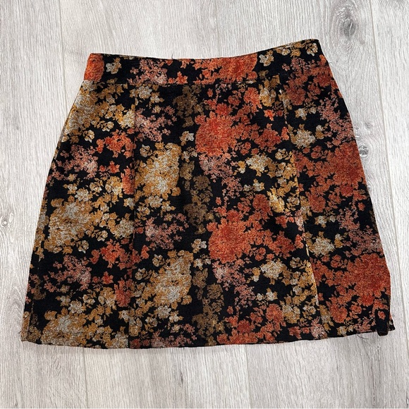 Velvet Brocade Button Up Mini Skirt - Picture 2 of 2